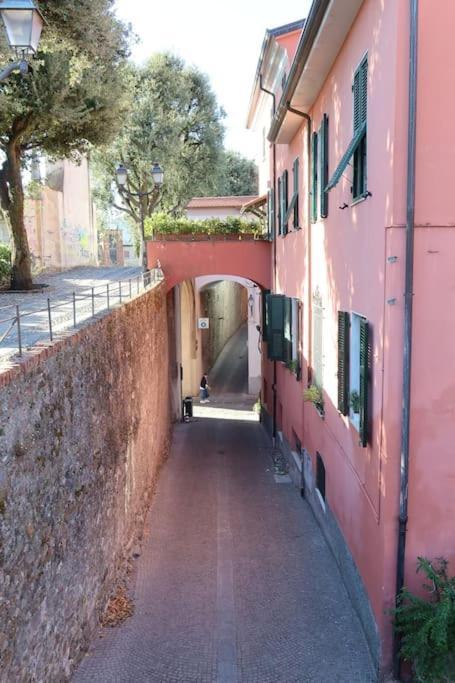 La Casa Di Loris Apartment Sarzana Exterior photo