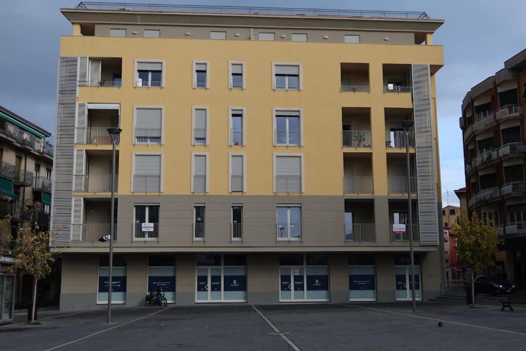 La Casa Di Loris Apartment Sarzana Exterior photo